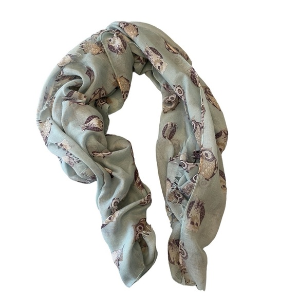 Large light blue whimsical Owl print lightweight fashion scarf. Eyelash fringes - Picture 6 of 11